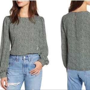 Blouse with green and white design - Size L